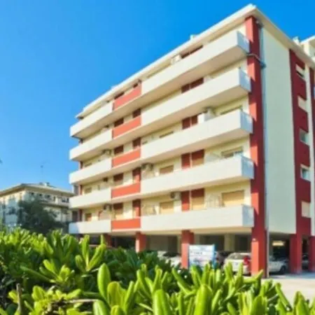 Apartamento Three-bedroom Very Close To The *