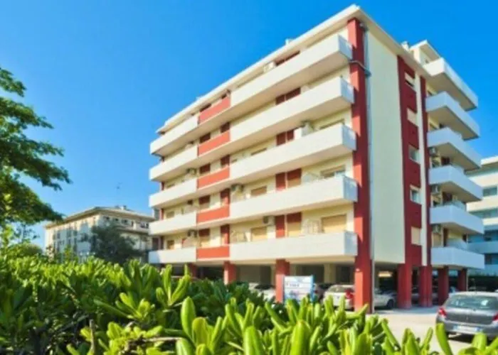 Three-bedroom Very Close To The