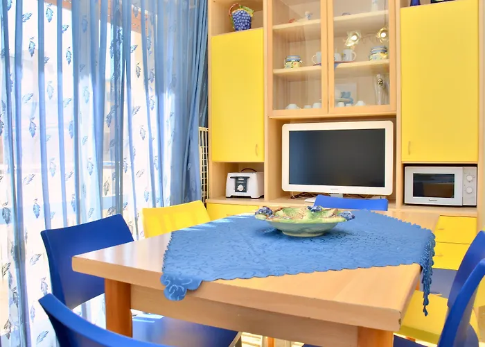 Three-bedroom Very Close To The * Bibione